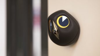 Ulo, camara de vigilancia interactiva