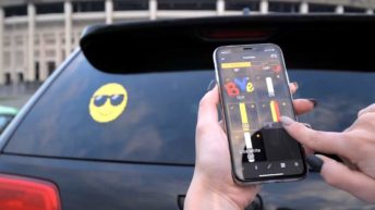 Mojipic, dispositivo de emojis animados para el coche